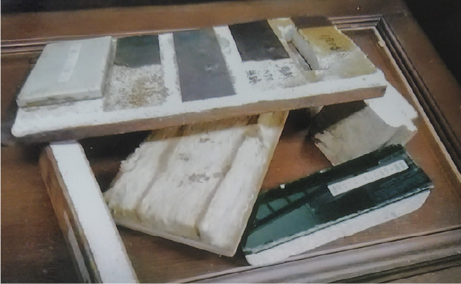 着色接着材・透明がカラーグラスに