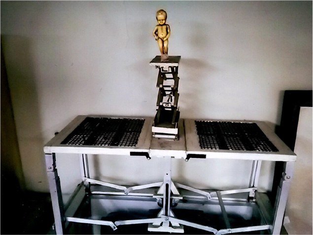 折り畳み移動足場、組立・格納