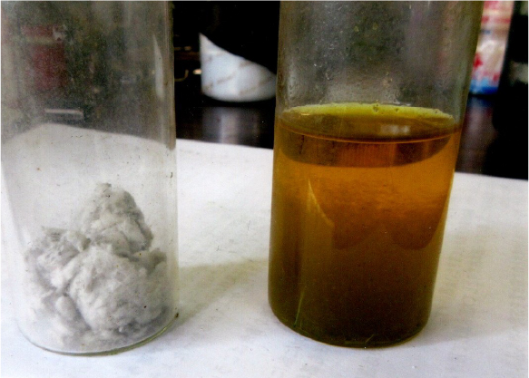 消臭装置、電動ジャッキ3