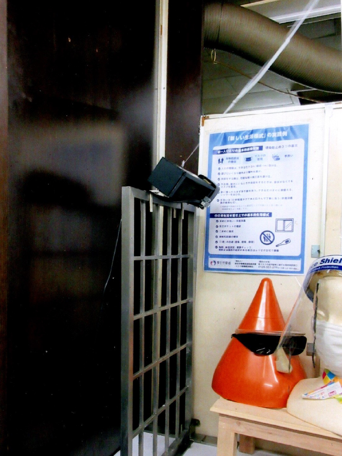 上昇気流で天井移動室外排気3